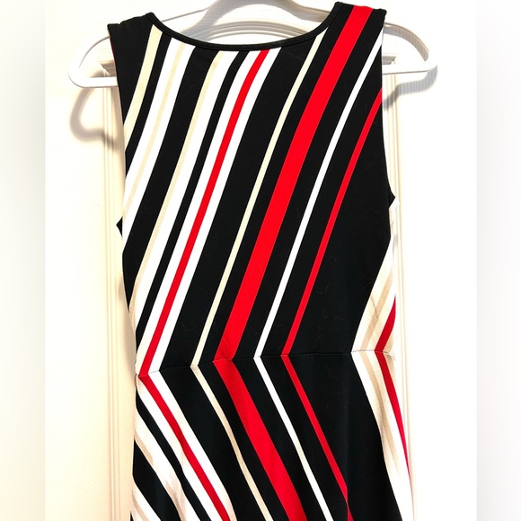 ❣️White House Black Market Black and Red Sleeveless Striped Wrap Maxi Dress - Picture 8 of 11